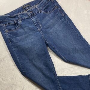 White House Black Market Crop Skinny Jeans - Dark wash - 10